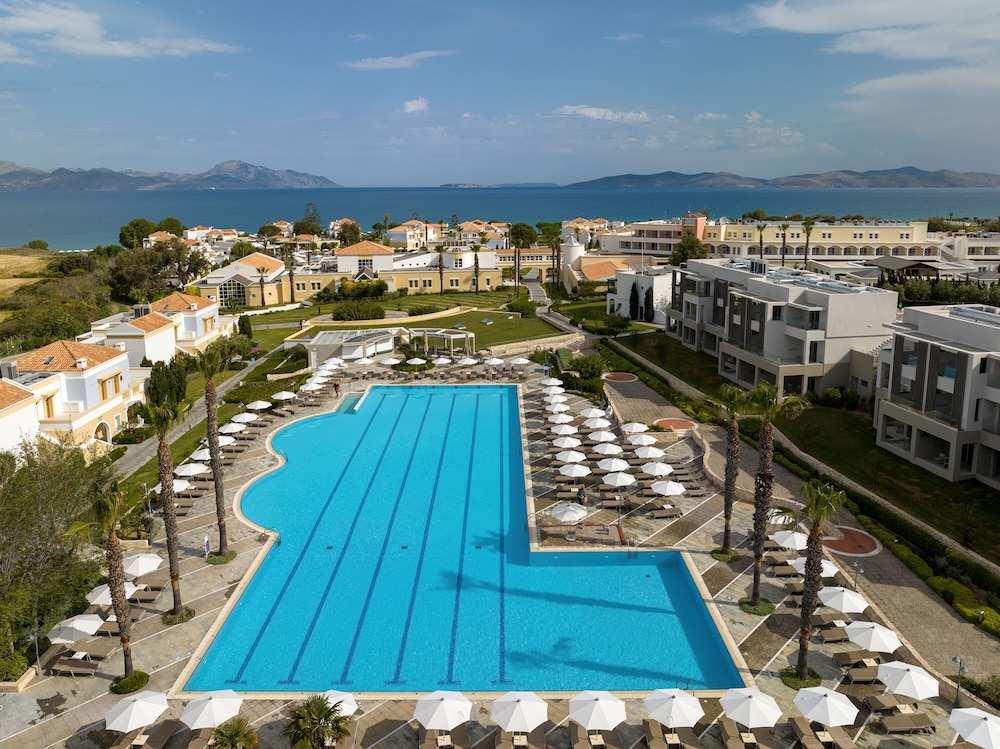 Neptune Luxury Resort in Mastichari