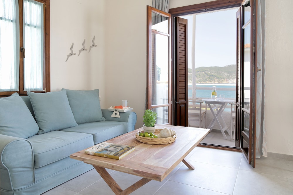 Skopelos Village Hotel Apartments 39/75