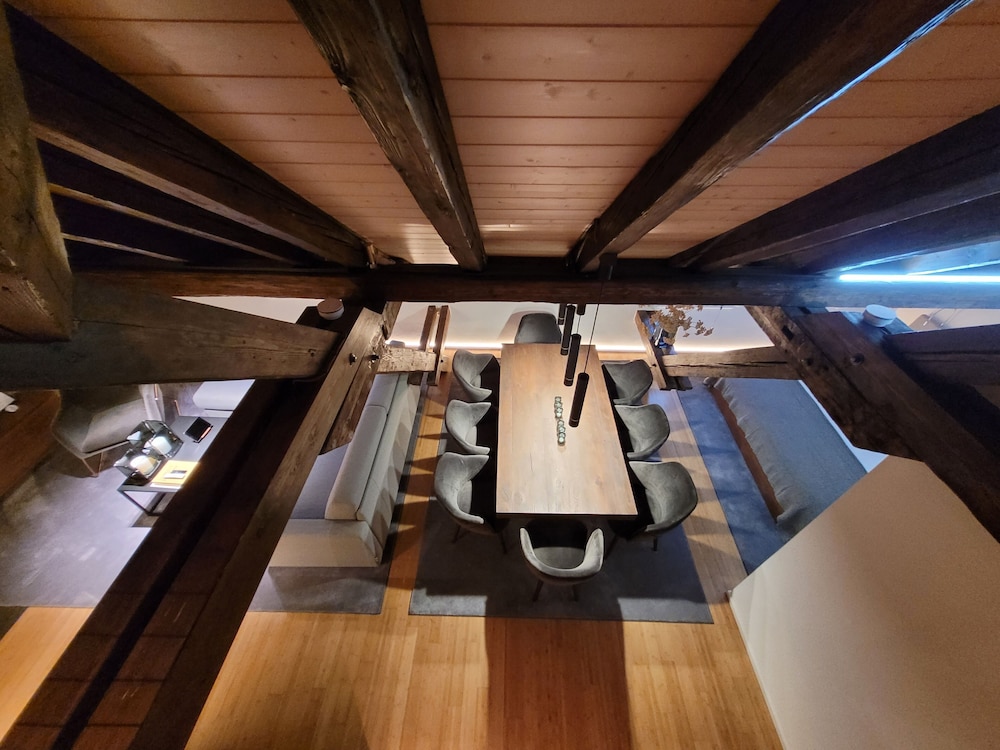 Historic City Center Apartment By Airhome 28/50
