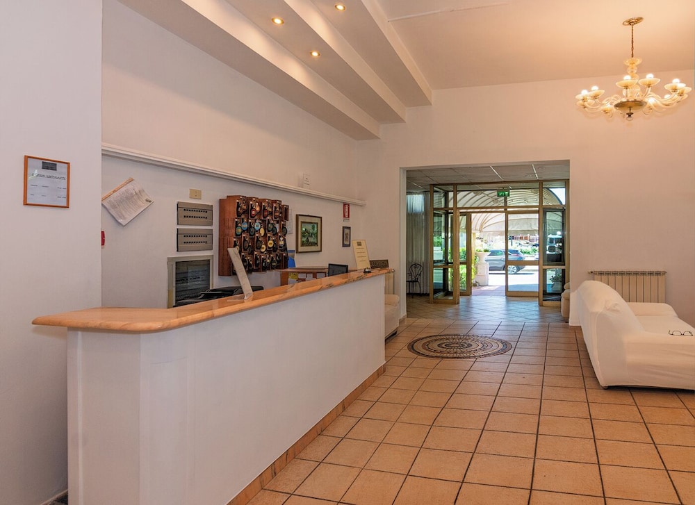 Hotel Ambasciatori 15/62
