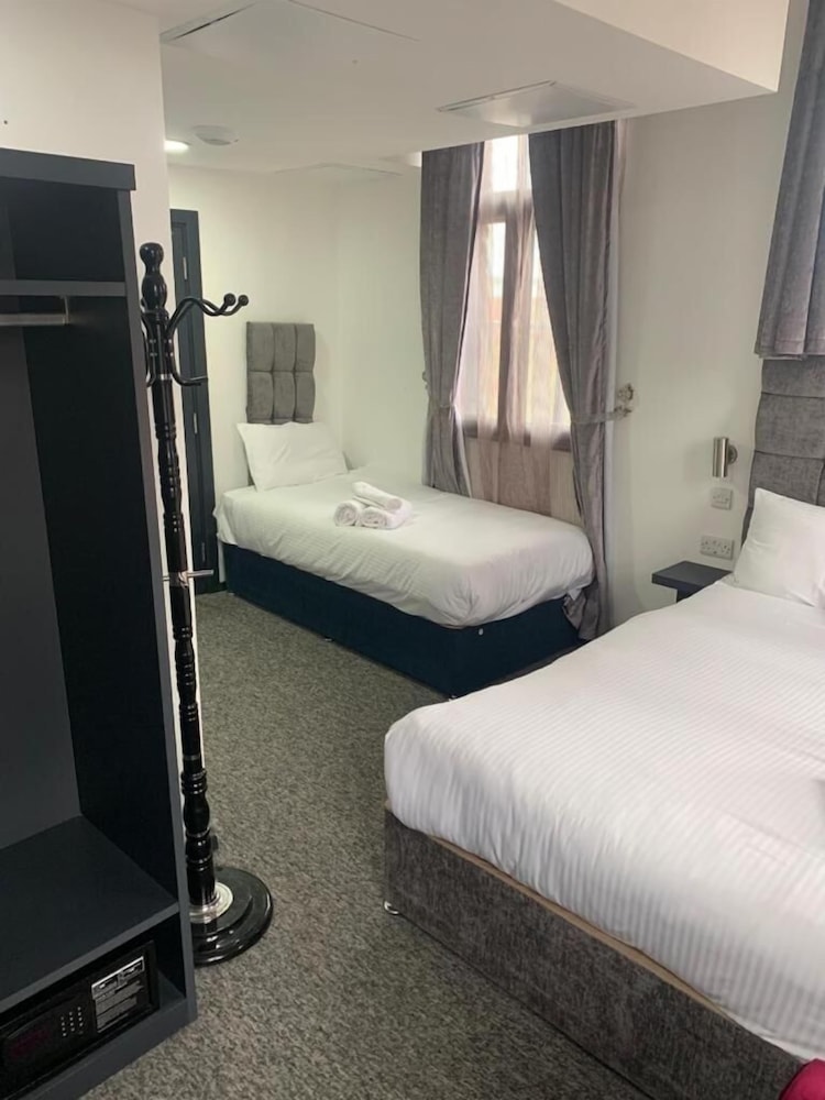 Trivelles Regency Nottingham 26/69