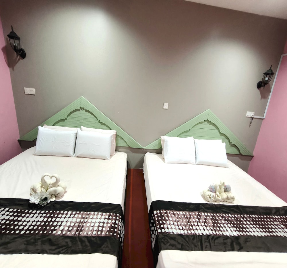 OYO 90906 Rumah Rehat Awana 21/45