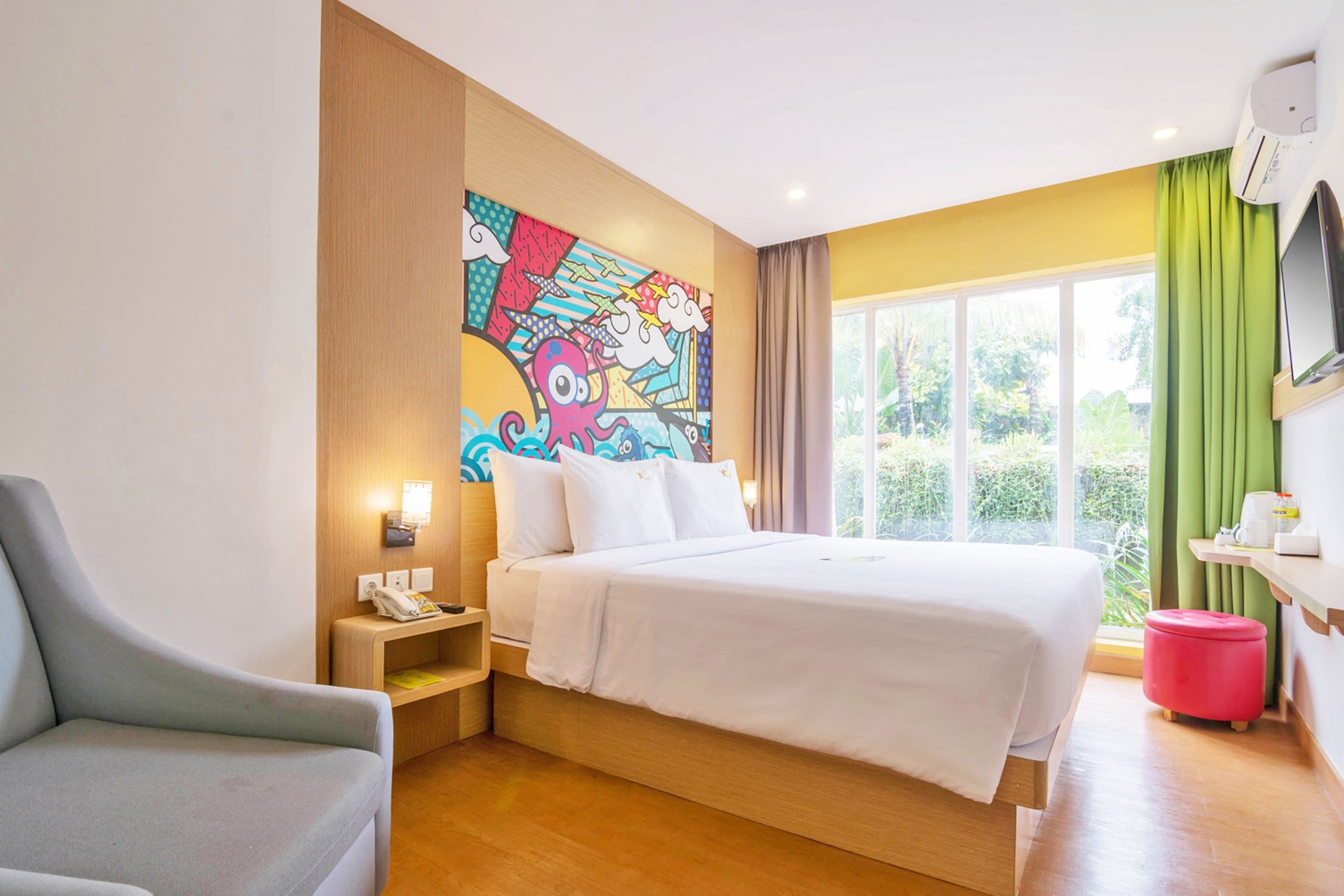 غرفة سوبيريور بسرير كينج، MaxOneHotels.com at Resort Makassar 4/7