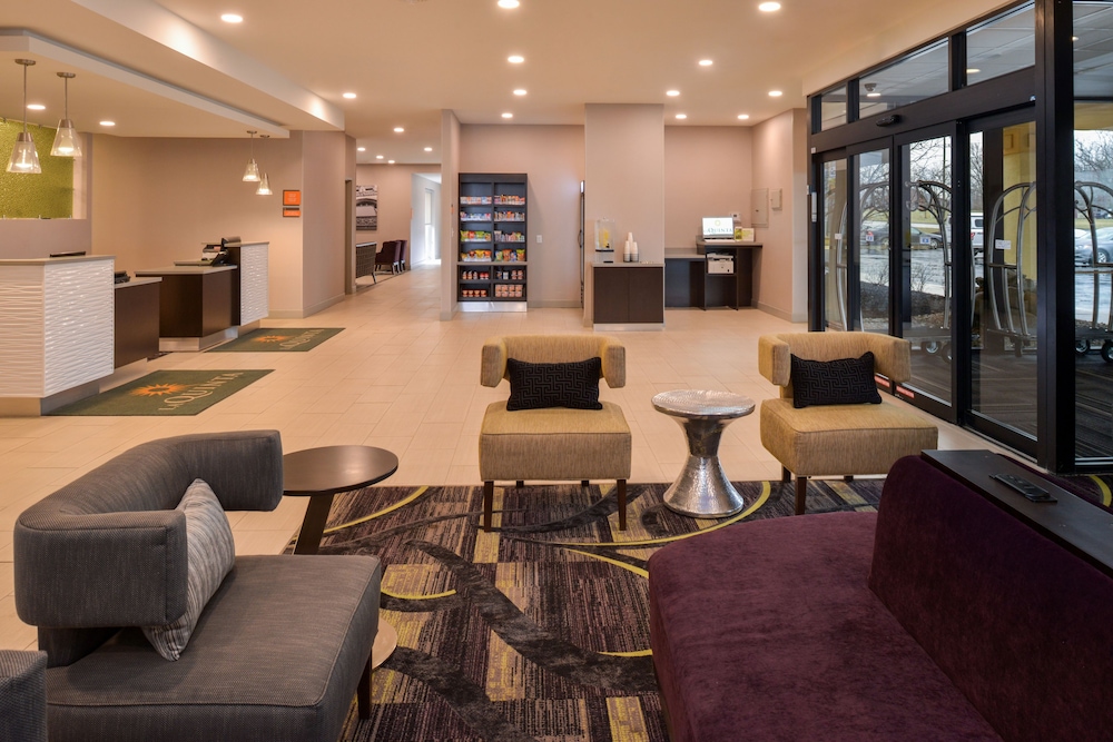 La Quinta Inn & Suites by Wyndham Indianapolis South 31/46