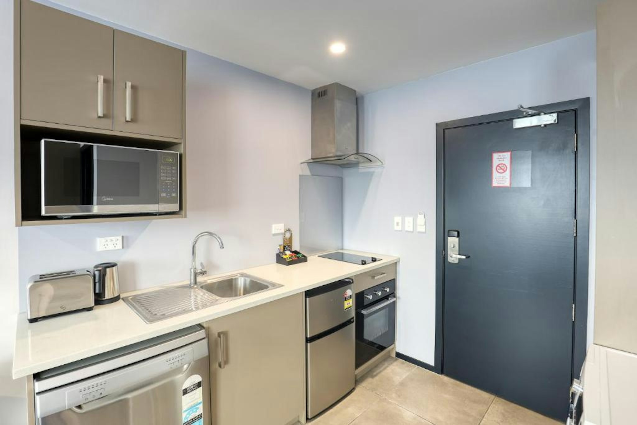 Marsden Suites Albany 53/56