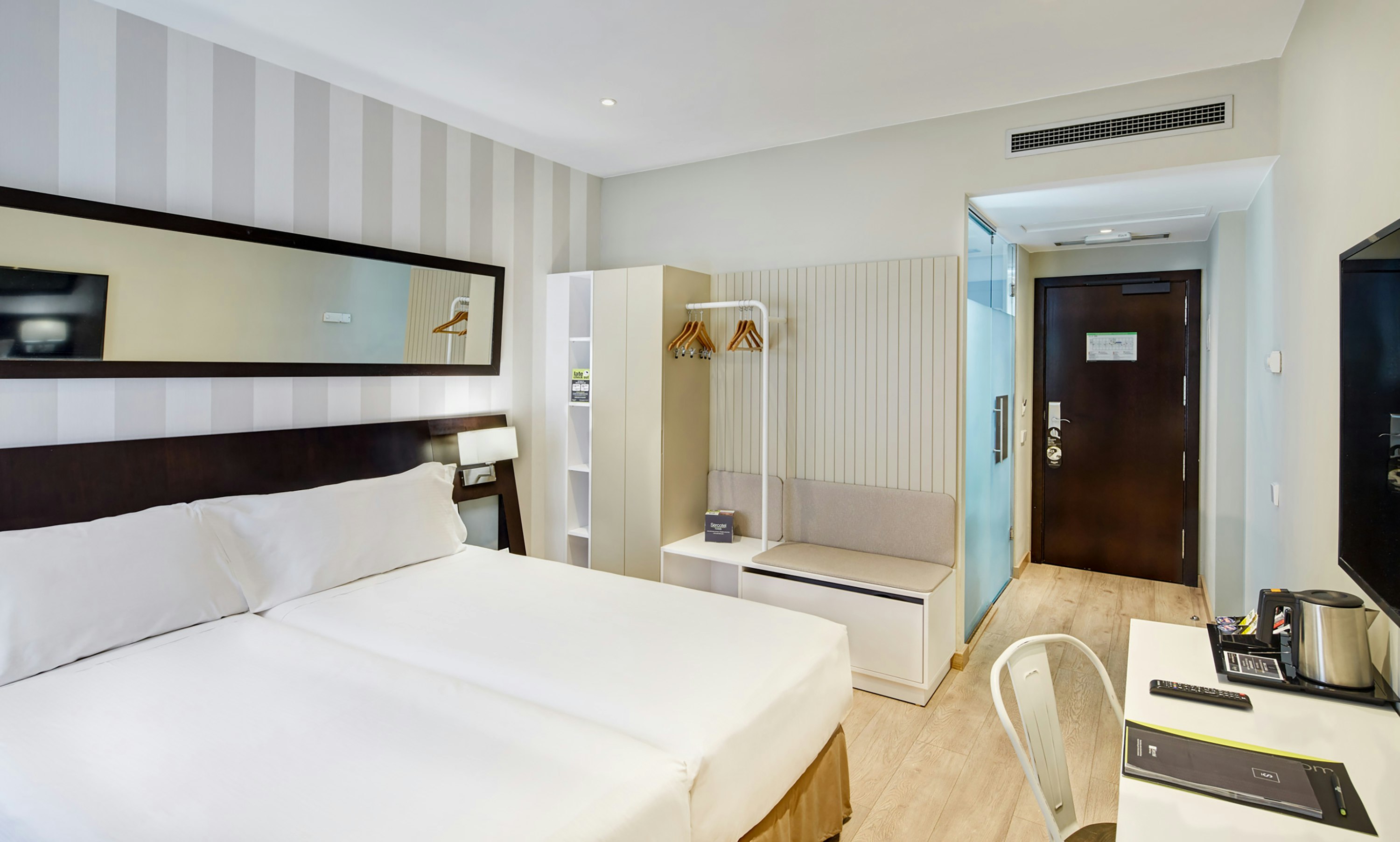SUPERIOR, DOUBLE BED
