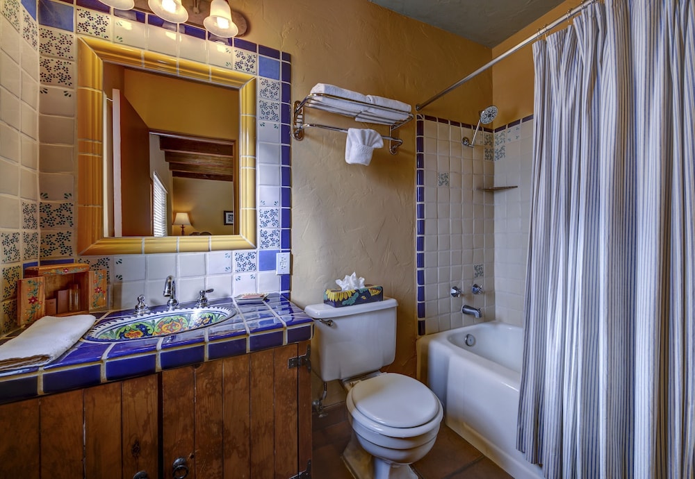Hacienda, King Bed, Hacienda Del Sol Ranch Resort 3/3