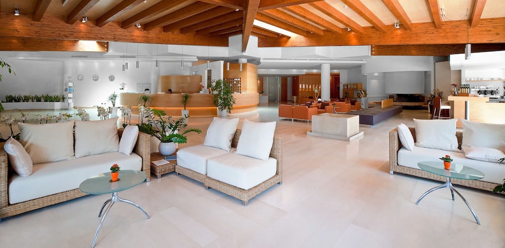 GRAND HOTEL TERME DI COMANO 37/56