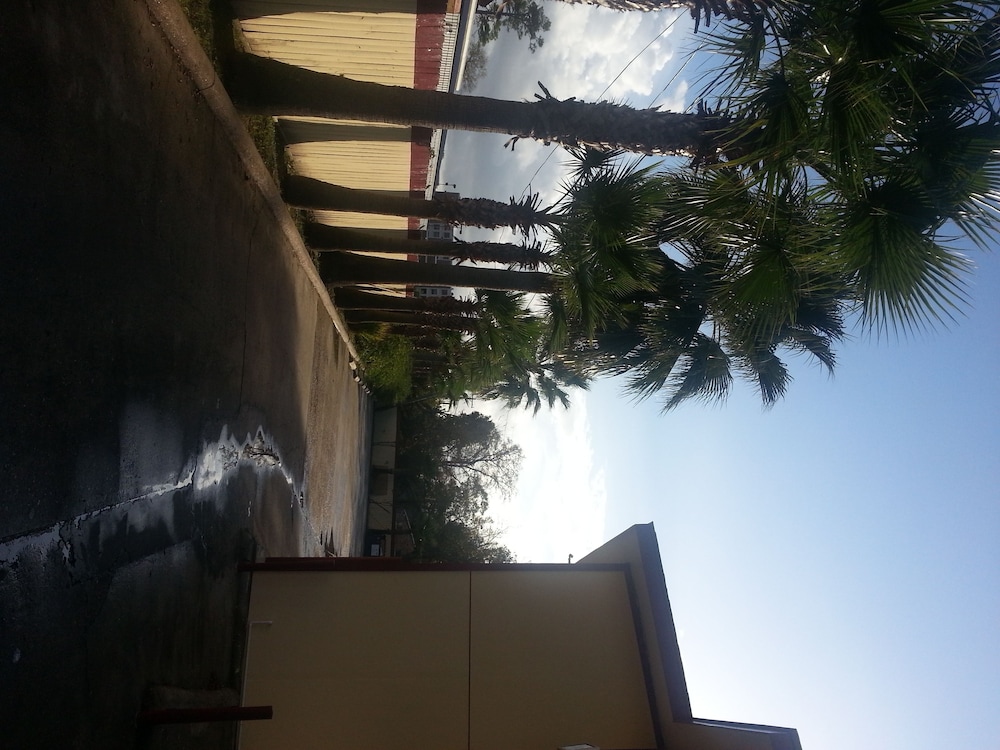 Southmore Boulevard Motel 4/25