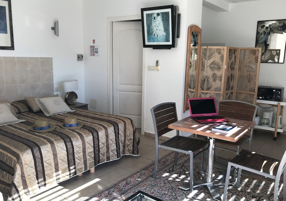 Hotel A Trama 16/31
