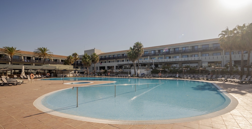 Ilunion Calas De Conil 41/64