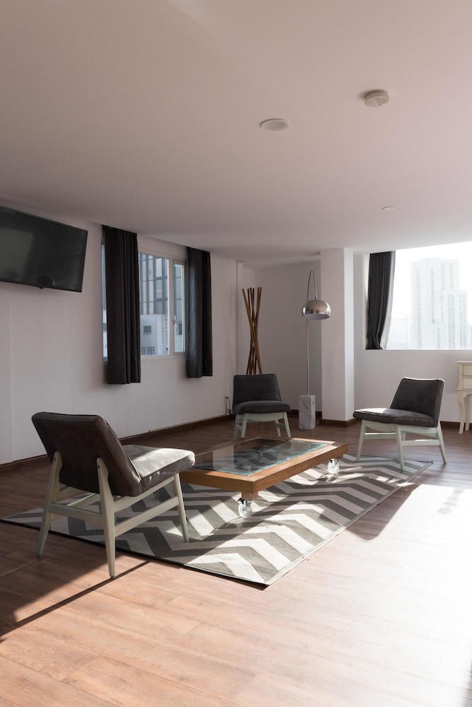 Hotel Fontan Reforma 48/72