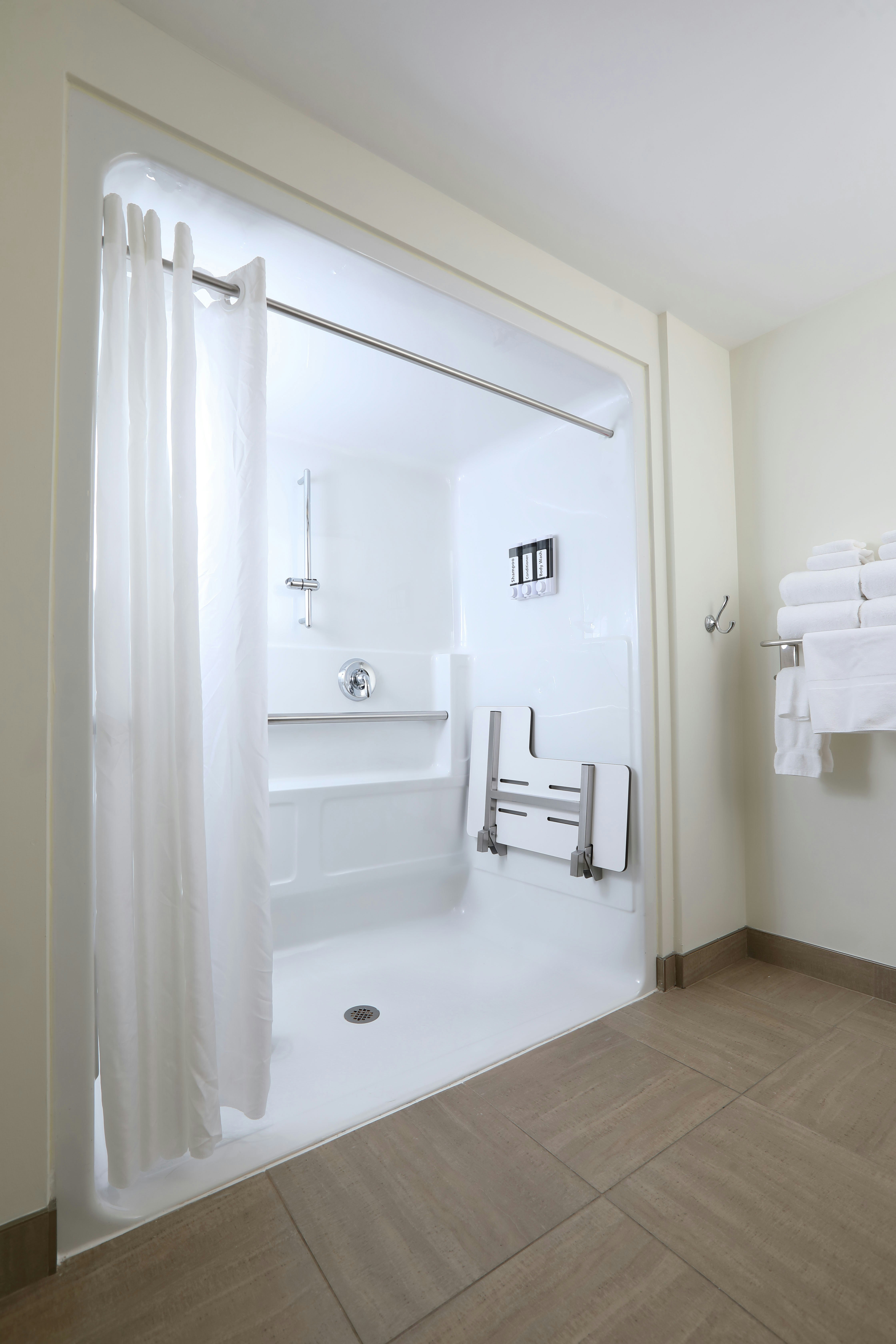 Canad Inns Destination Centre Health Sciences Centre 43/44