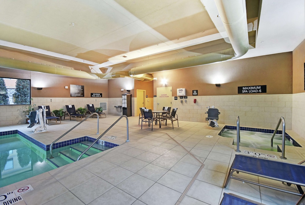 Hampton Inn Beloit 30/56