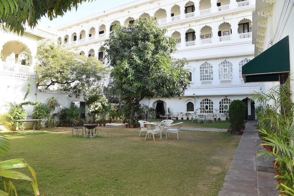 Khandwa Haveli 26/38