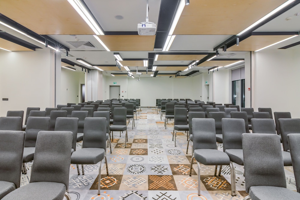 Ibis Styles Bucharest City Center 70/76