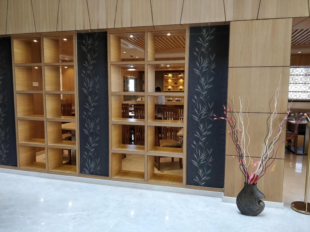 Shivas Galaxy Hotel 23/41
