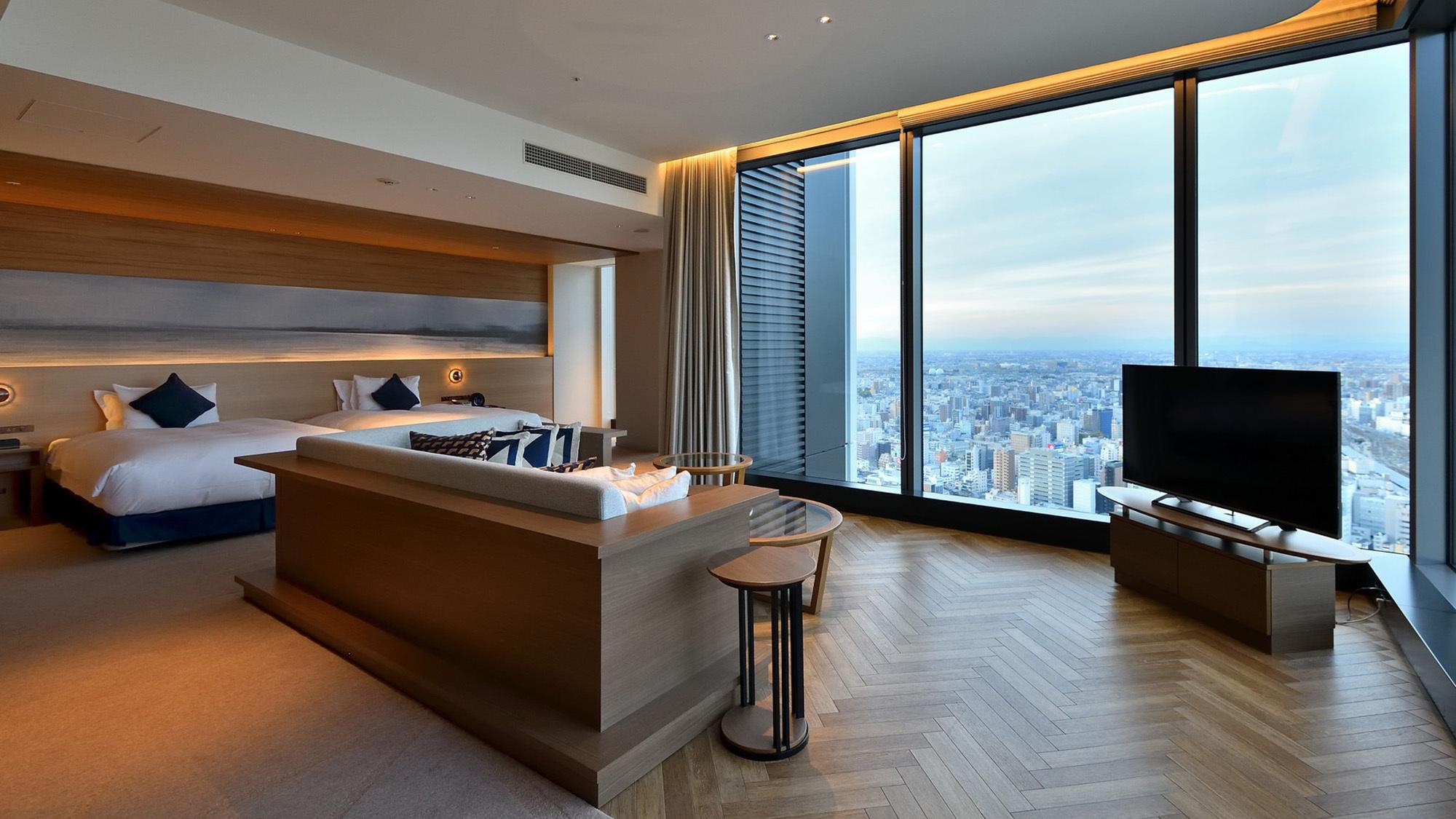 Universal, Twin Beds, Lounge Access, Corner