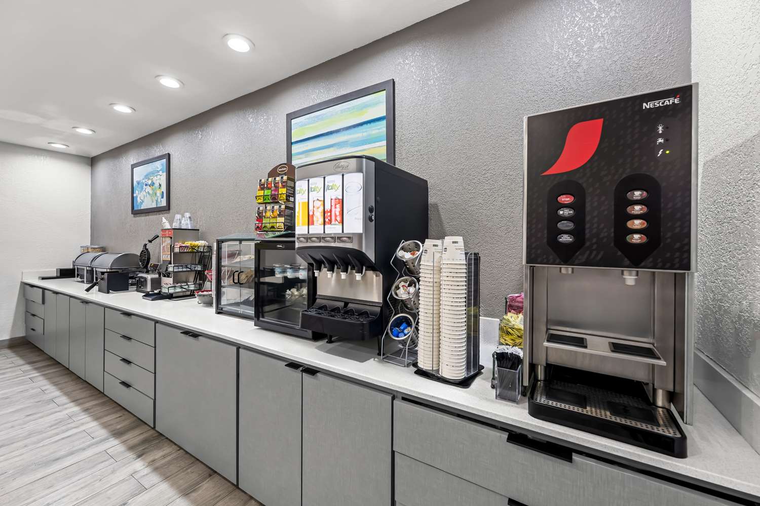 Best Western Palace Inn and Suites 4/12
