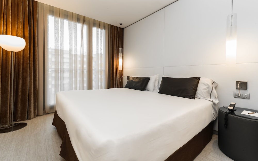 SUPERIOR, DOUBLE BED