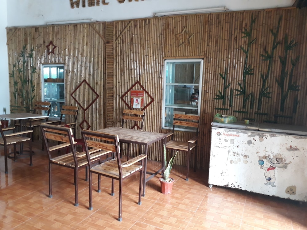 Tamcoc White Swan Hostel 32/48