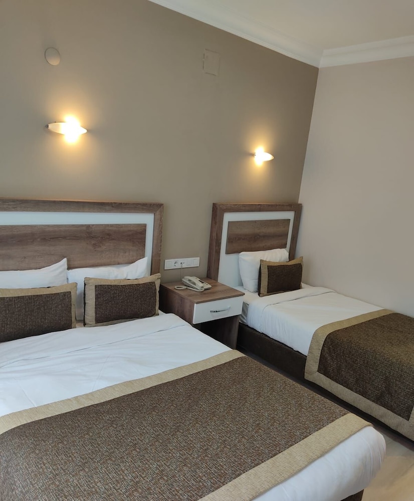 Dempa Hotel 20/42
