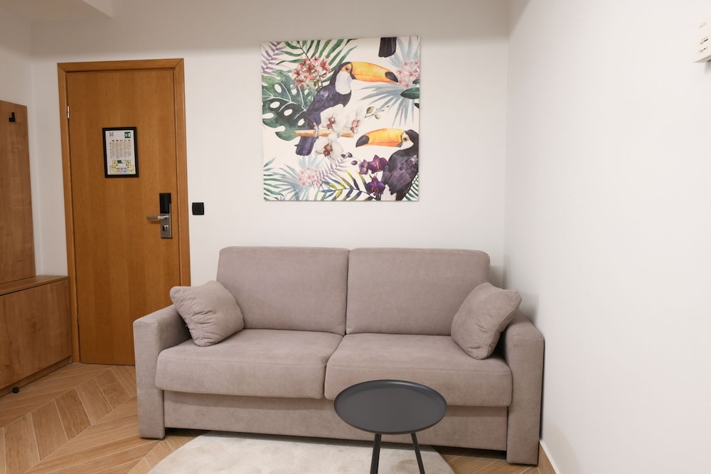 Aparthotel Milenij 23/40