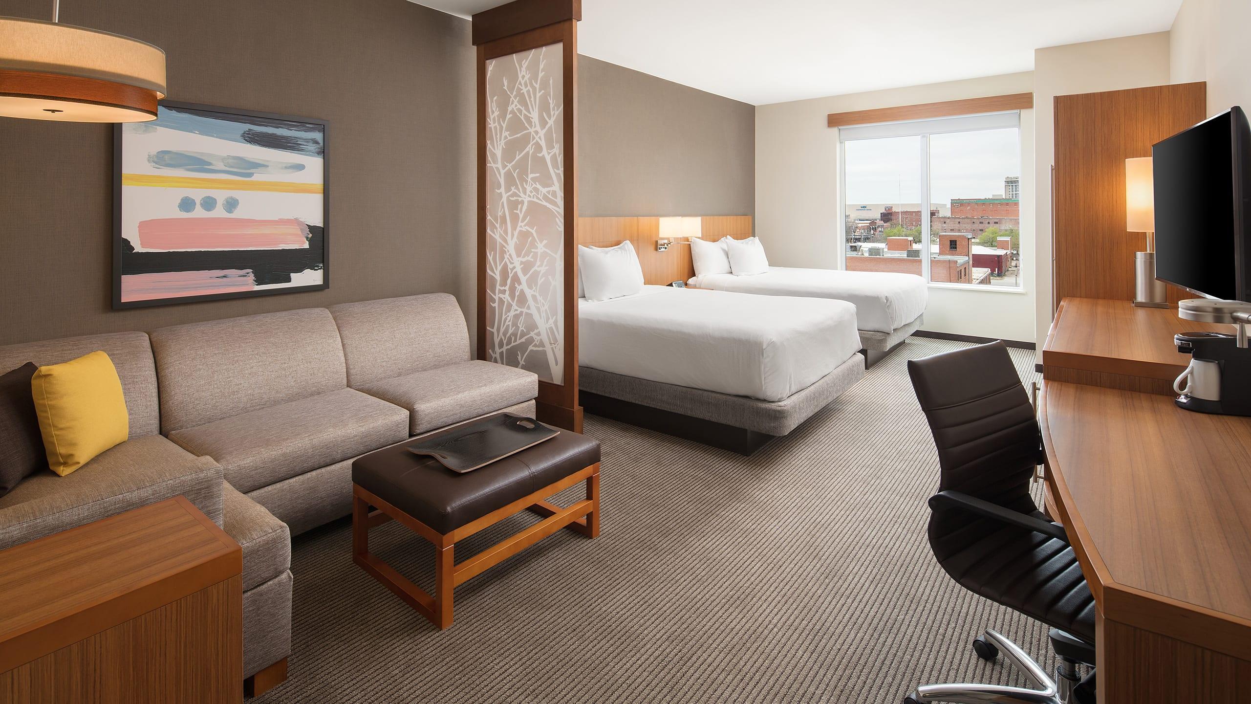 Room, Queen Bed