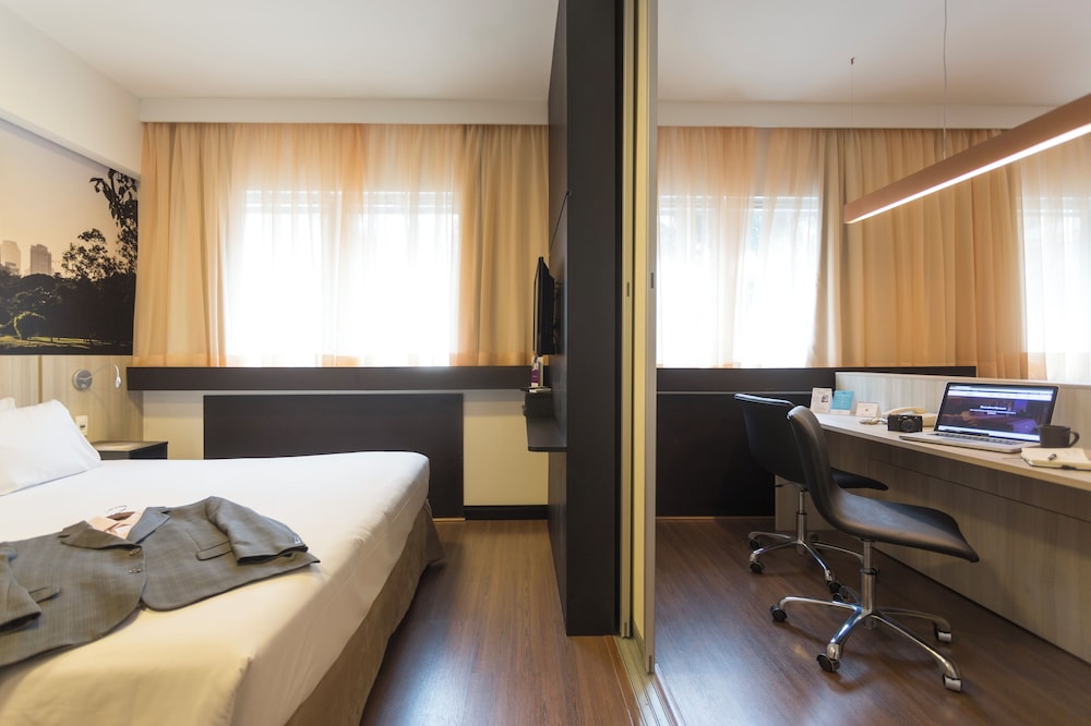 Superior, Suite, Queen Bed, Sofa