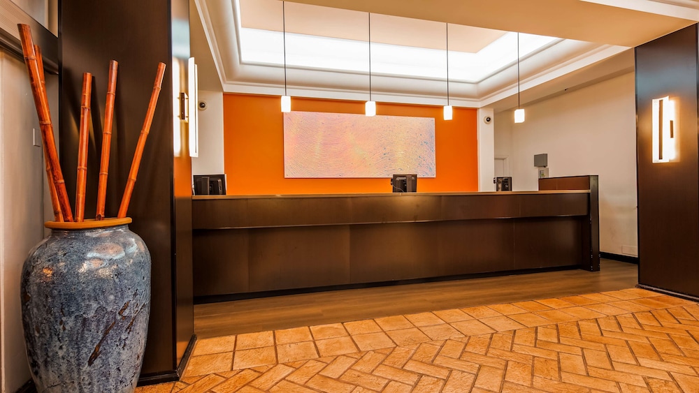 Lobby at Best Western The Plaza Hotel Honolulu Airport, HONOLULU - HI