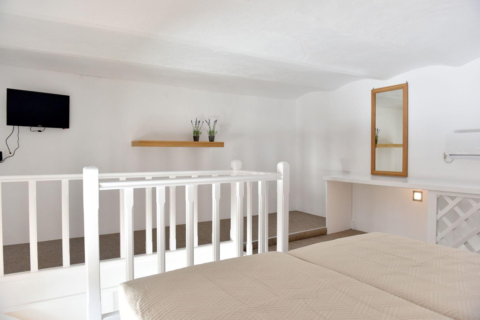 Douskos Guesthouse 33/49