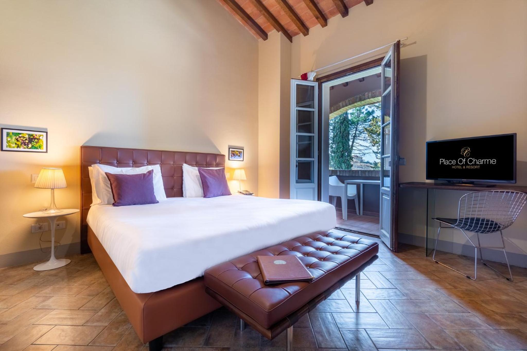 Deluxe, Double Bed