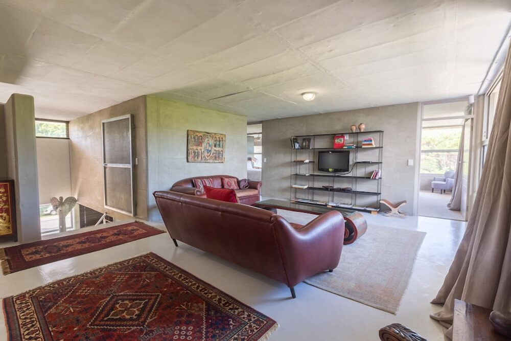 Red Box Villa 15/27
