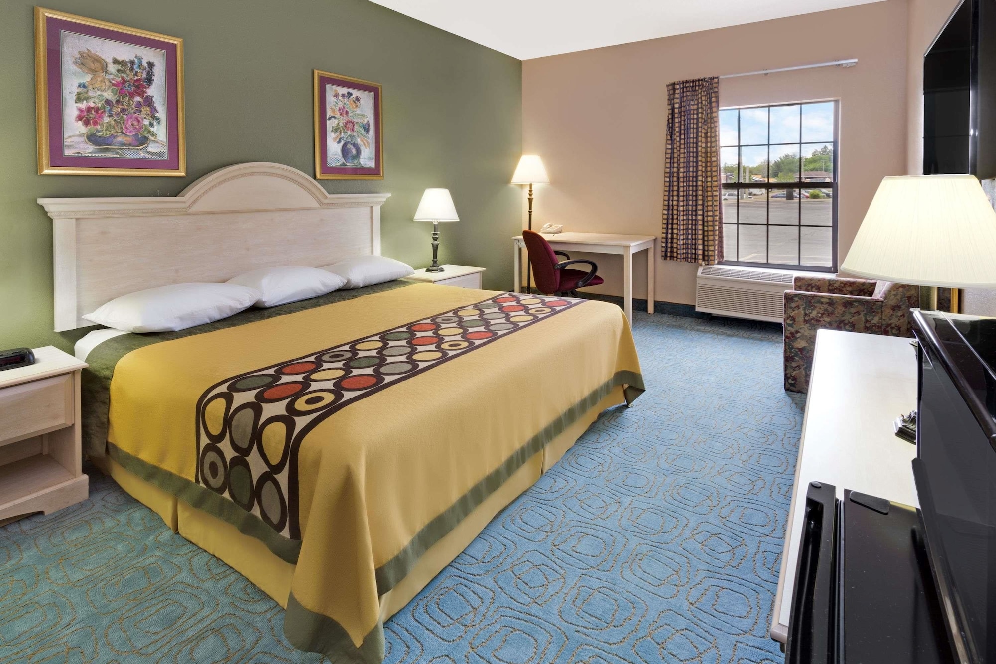 Deluxe, Studio, Suite, King Bed