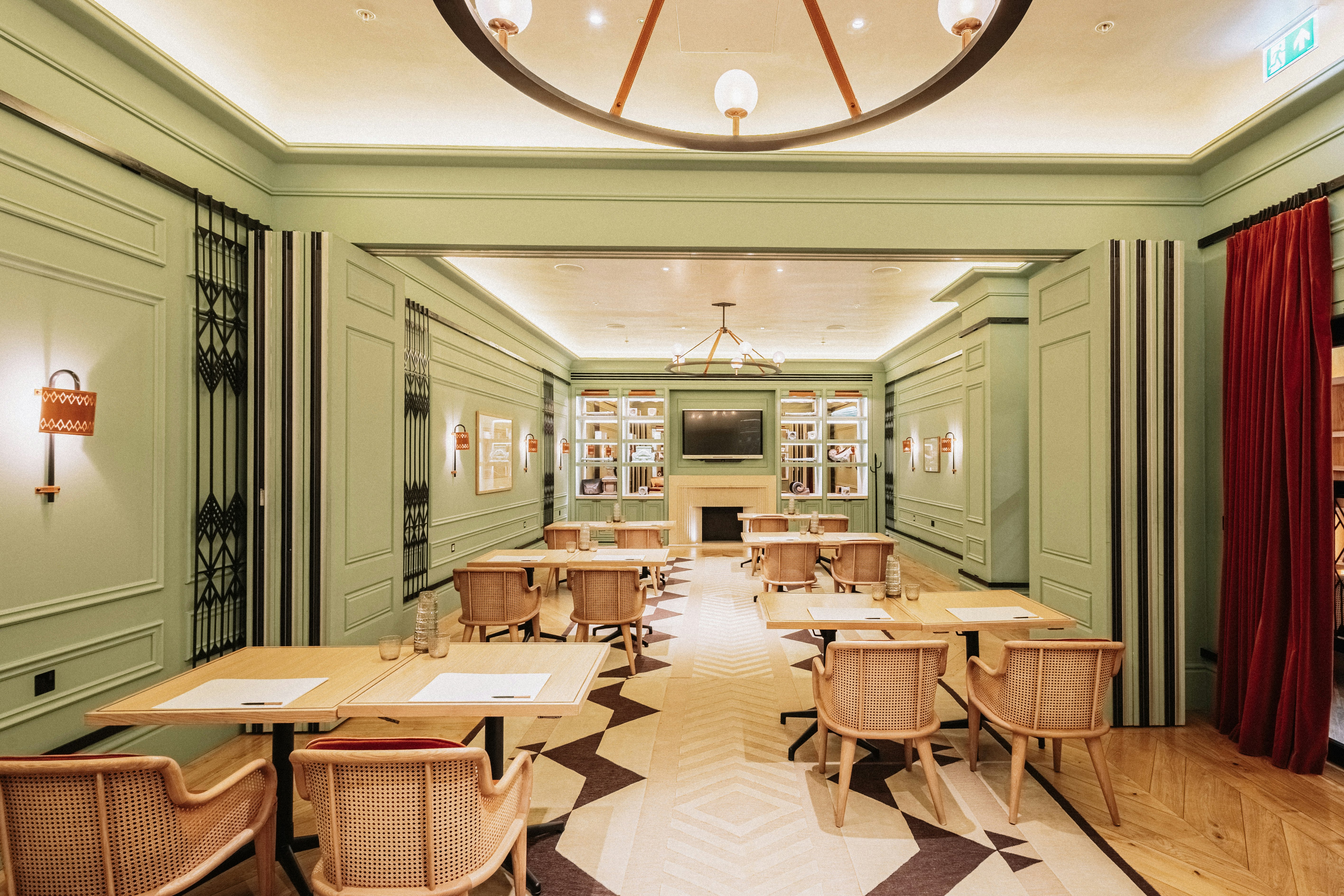 Hart Shoreditch Hotel London Curio Collection by Hilton 35/54