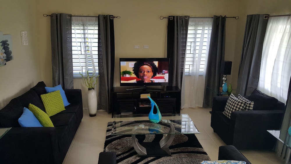 Ocho Rios Villa At Coolshade Iv 35/50