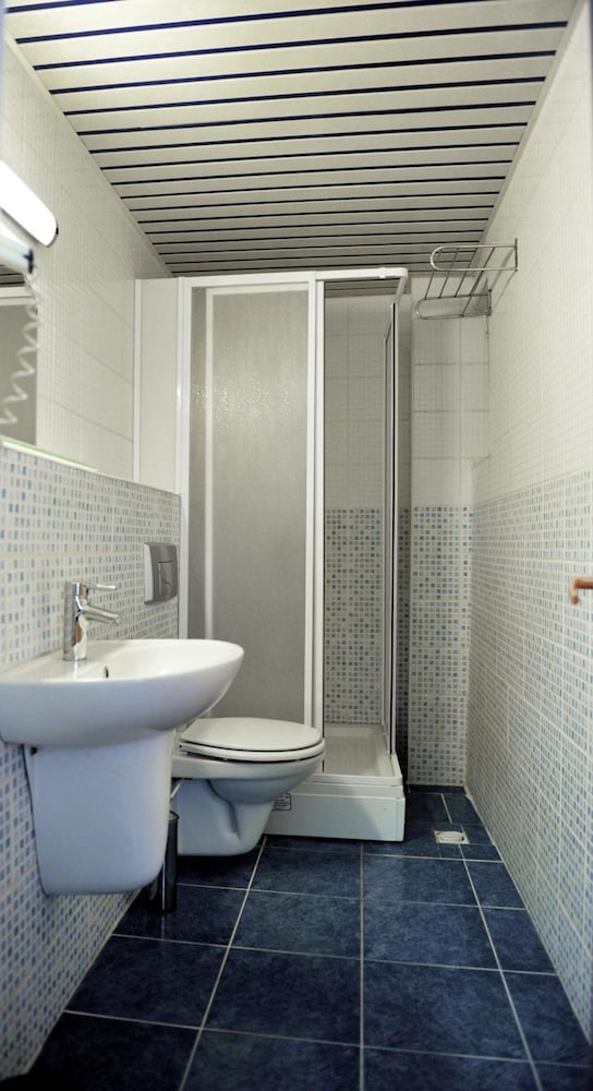 Saray Hotel 46/47
