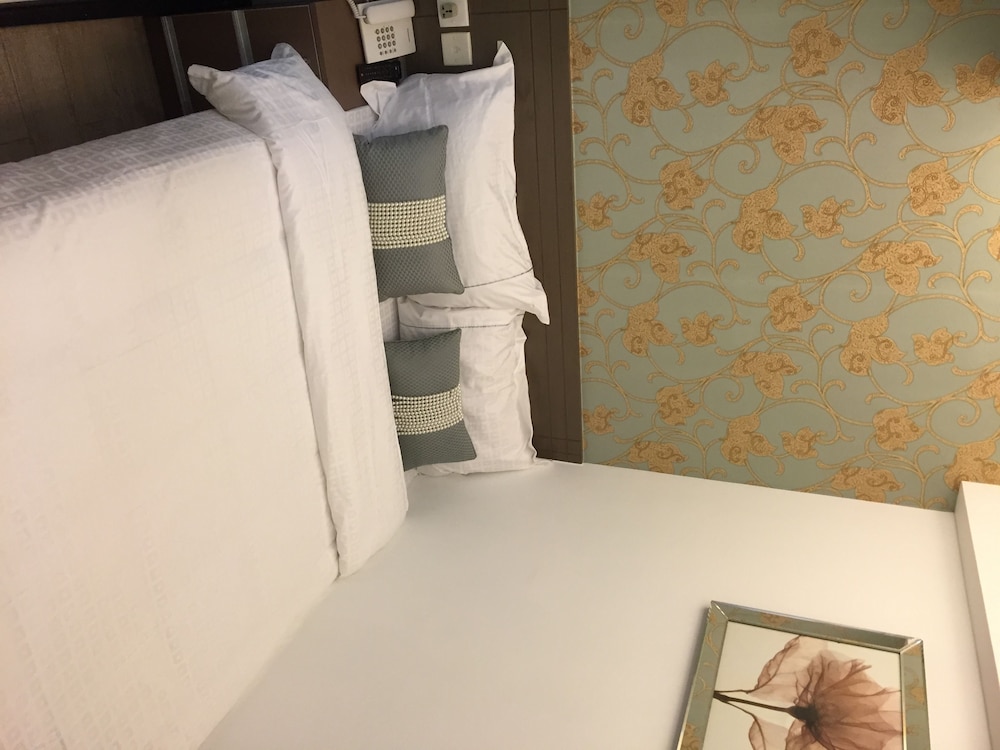 Seasons Hotel - Causeway Bay 45/55