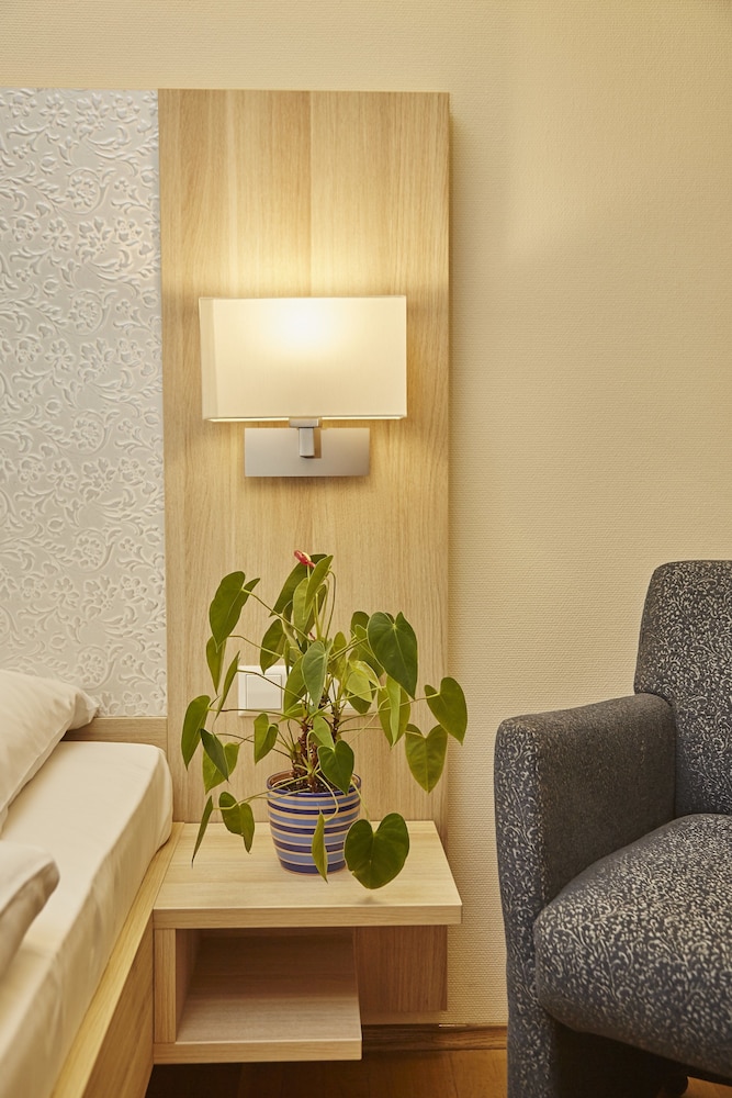 Flair Hotel Zum Schiff 48/73