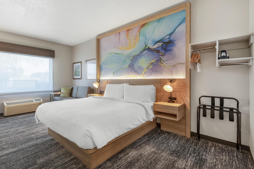 Standard, King Bed, Accessible