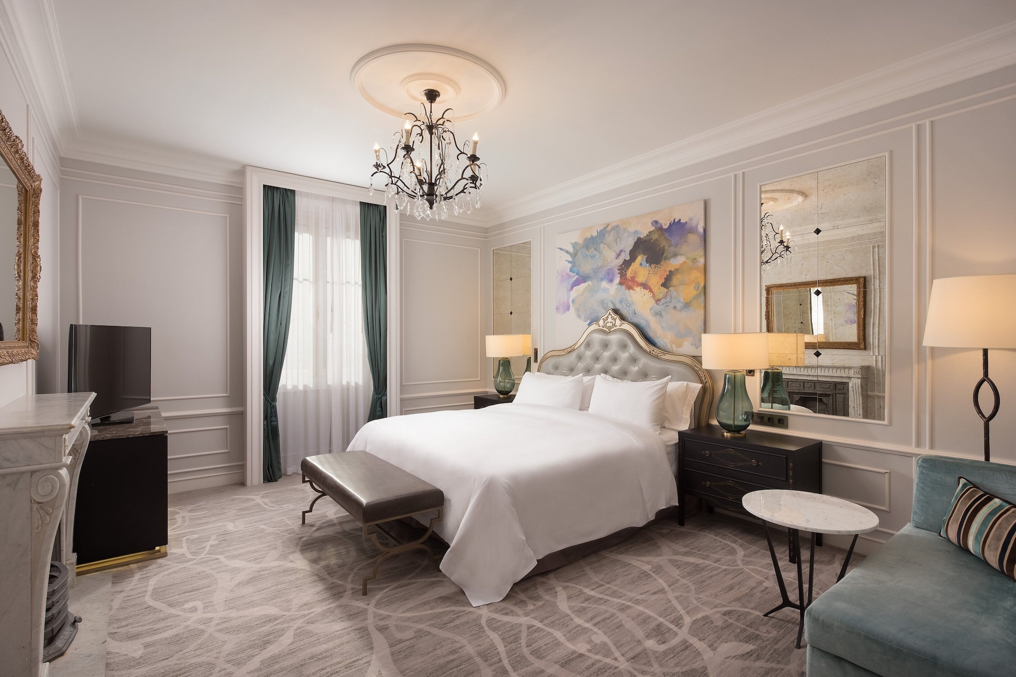 1 BEDROOM, SUITE, GARDEN VIEW