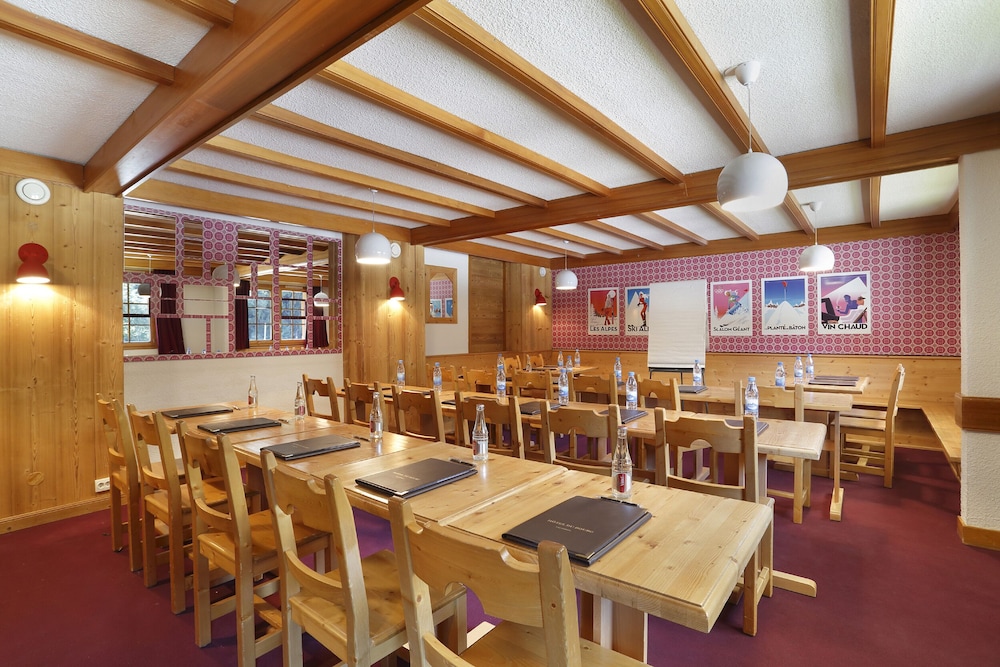 Hotel du Bourg 34/50