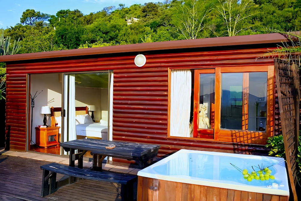 La Montagne Guest Lodge 20/50