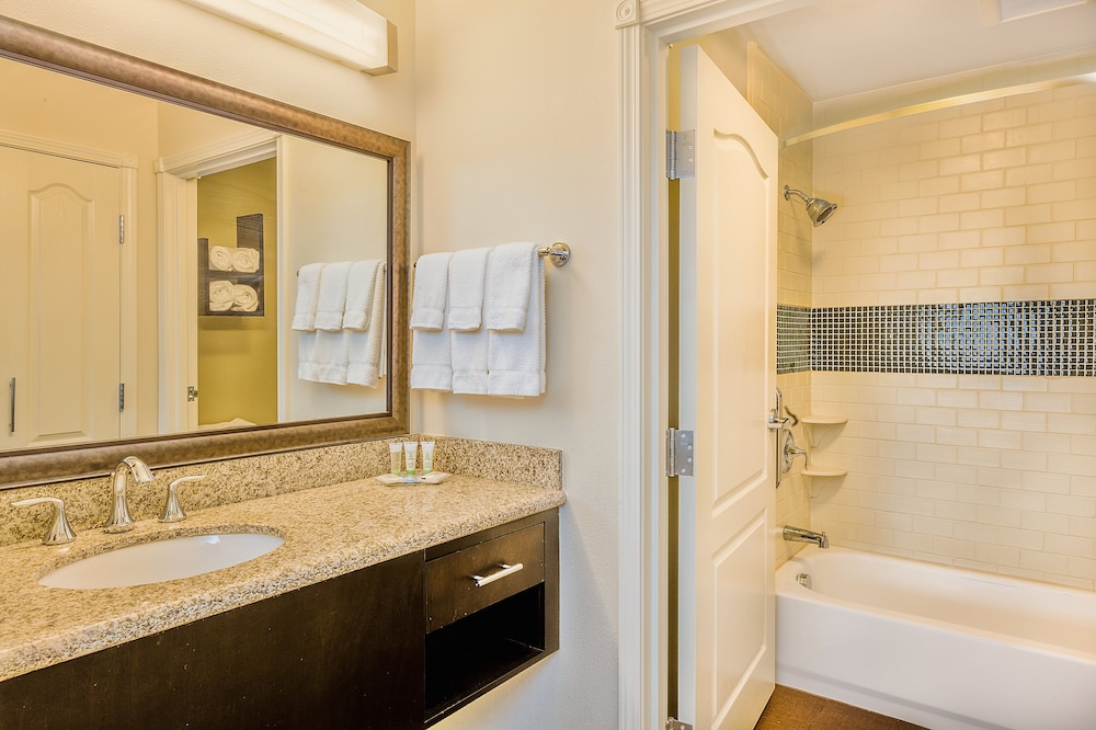 Staybridge Suites Bismarck 16/78