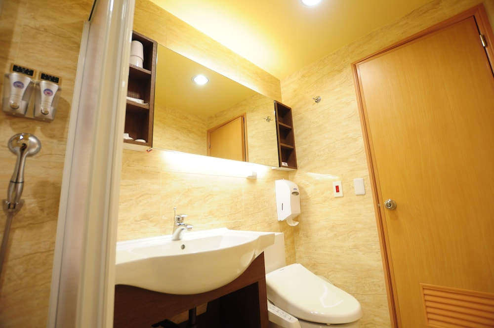 KINDNESS HOTEL - TAINAN CHIHKAN TOWER 32/63
