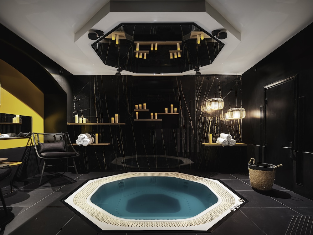 Hotel Dandy 28/50