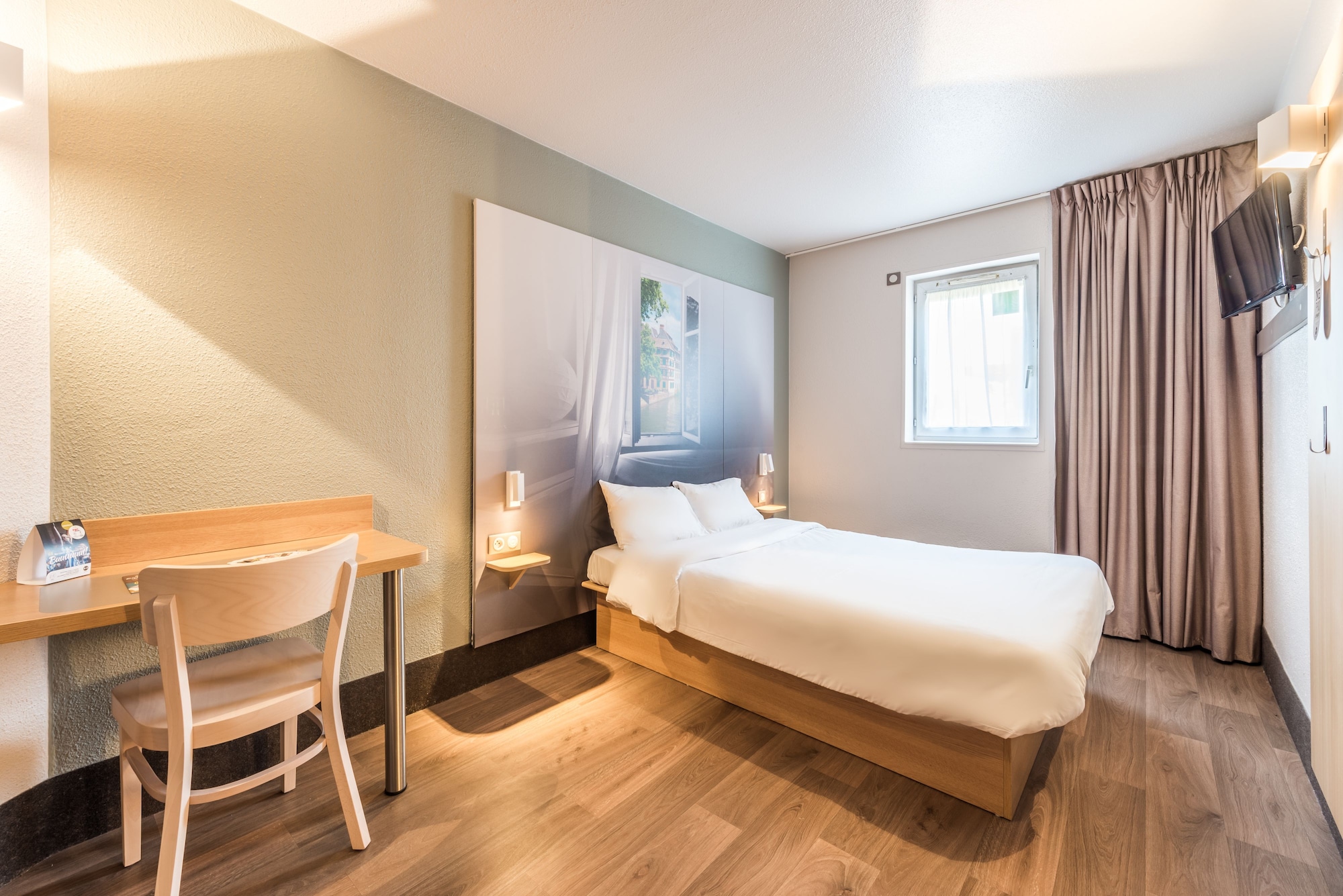 ROOM, DOUBLE BED, ACCESSIBLE