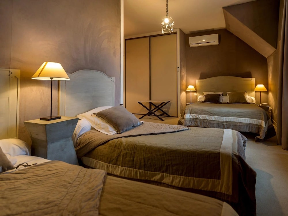 RELAIS DU QUERCY 10/33