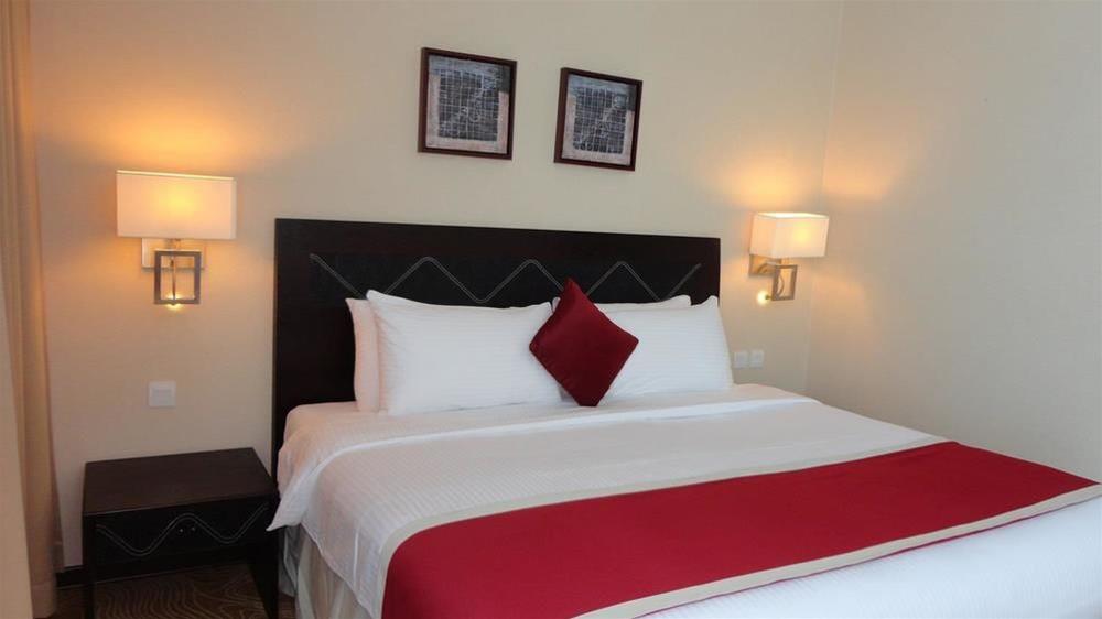 فندق مينا الجبيل سابقا جولدن توليب(Razana Hotel Al Jubail) 26/60