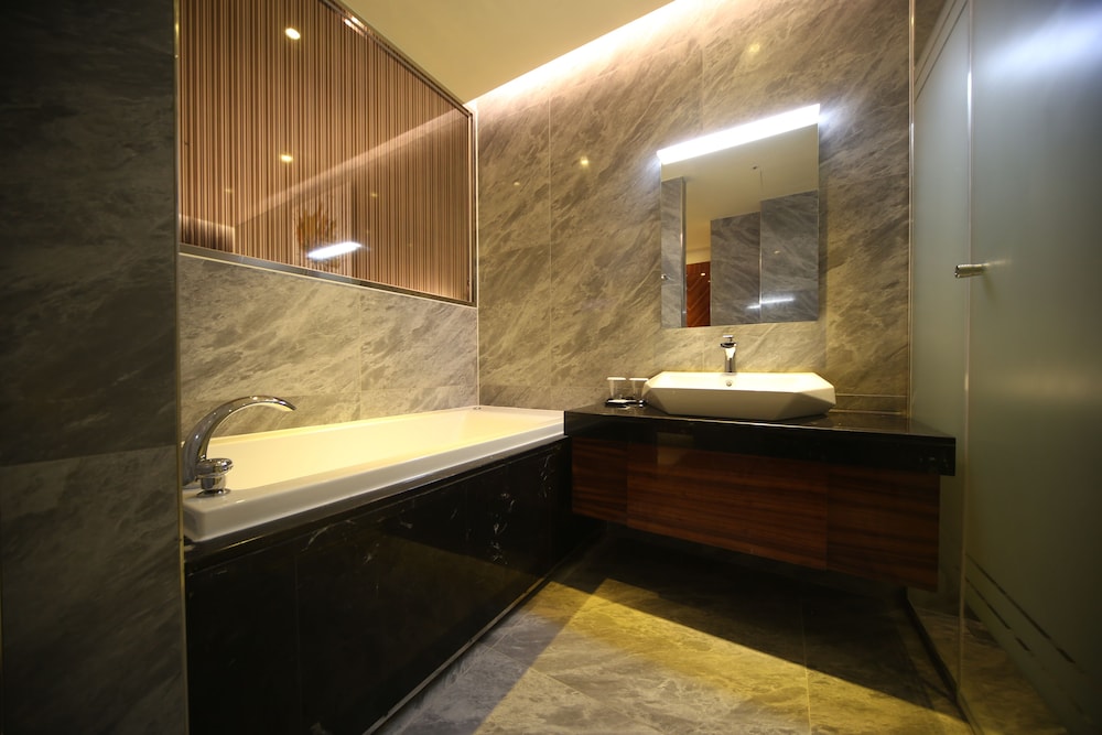 Galmea First Hotel 50/50